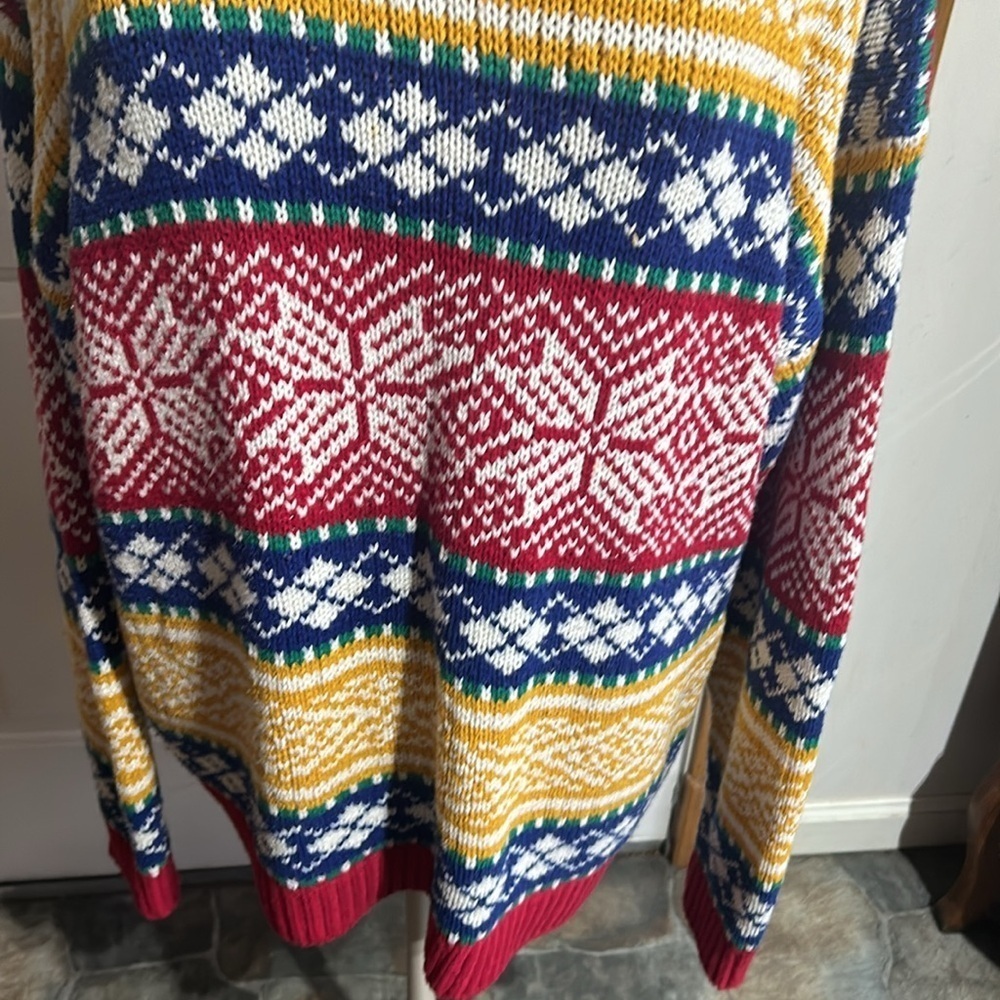 Harris of Helen Green, Red, and Blue Vintage Winter Christmas Sweater Size Large - Picture 3 of 6